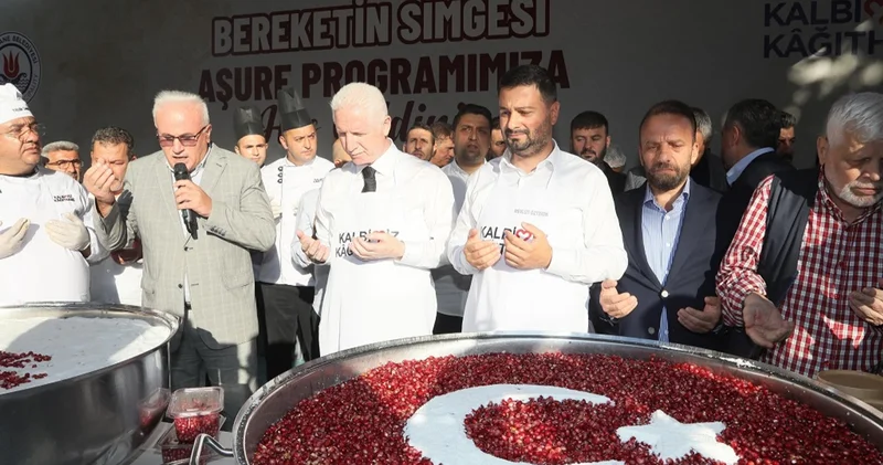 Kağıthane de 20 binden fazla kişiye aşure ikram edildi