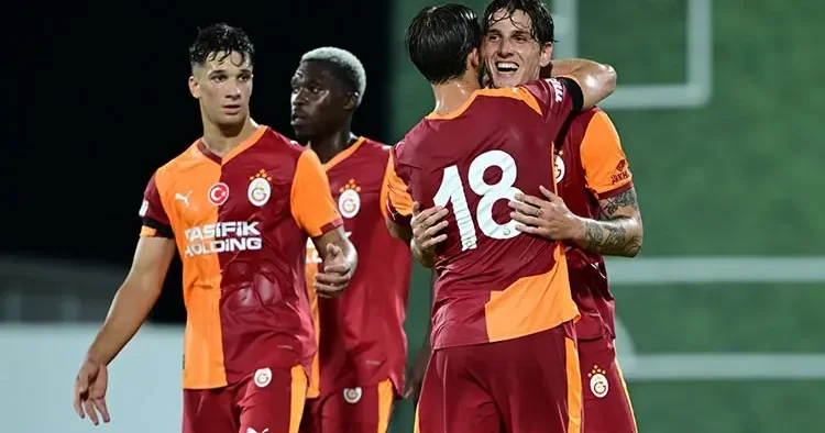 Ümraniyespor 2 3 Galatasaray (Hazırlık maçı)