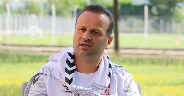 Sivasspor Teknik Direktör Osman Zeki Korkmaz dan yeni sezon açıklaması: Sivas Haberleri