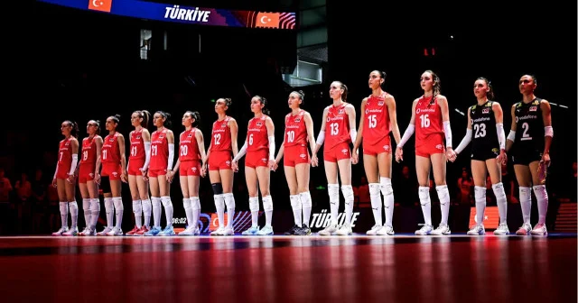 Filenin Sultanları maçı saat kaçta, hangi kanalda? Sırbistan Türkiye voleybol maçı canlı izle Voleybol Haberleri