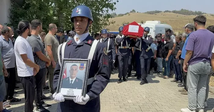 Adana da nehirde boğulan uzman çavuşun cenazesi defnedildi