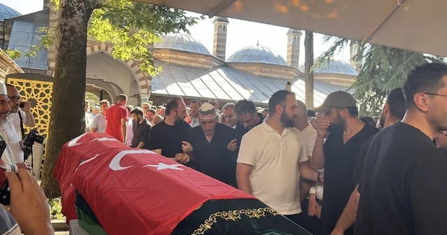 Polis memurunun kazada ölen eşi, bebeği ve baldızı toprağa verildi Kocaeli Haberleri