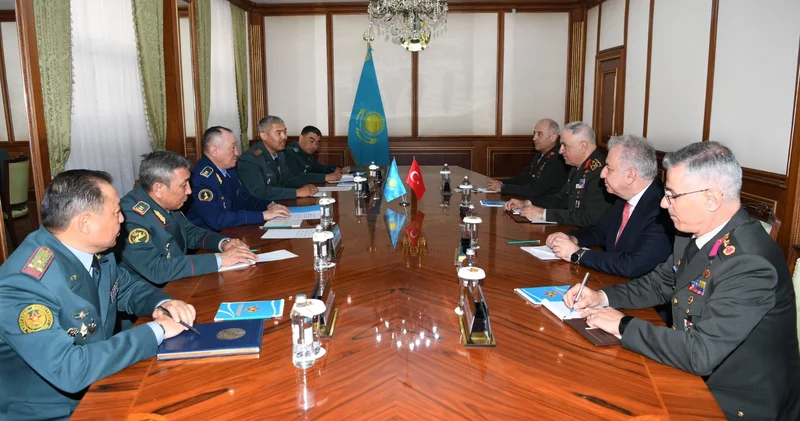 Genelkurmay Başkanı Orgeneral Gürak Astana da temaslarda bulundu