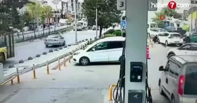 Arnavutköy’de İETT otobüsünün havalandırma kapağı uçtu