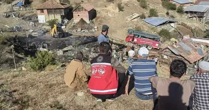 Sinop’ta yangın mağduru aileye psikososyal destek