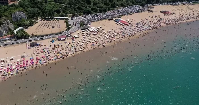 İstanbul Valiliği uyardı! Silivri, Arnavutköy ve Şile de denize girmek yasaklandı