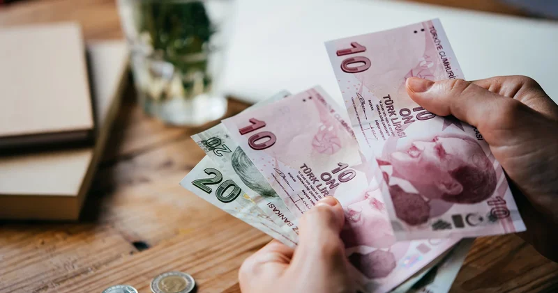 Asgari ücrette kayıp 4 bin 217 TL, maaşlar şimdiden eridi