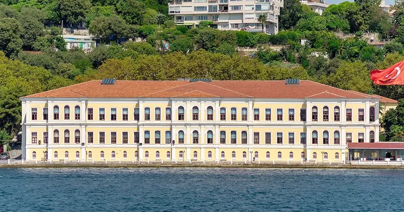 Kapısından girenin hayatı kurtuluyor: Türkiye nin en iyi liseleri belli oldu Sözcü Gazetesi