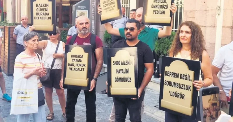 Mağdurlardan mezar taşlı eylem