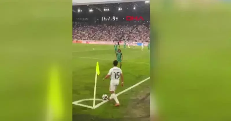 Türk taraftarlar, Arda Güler i hazırlık maçında yalnız bırakmadı