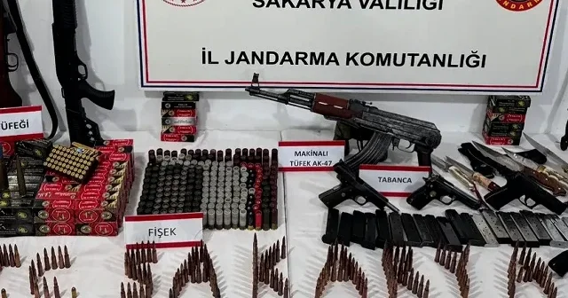 Sakarya İl Jandarma Komutanlığı Kaçakçılık Suçlarıyla Mücadele ekiplerince operasyon VİDEO İZLE