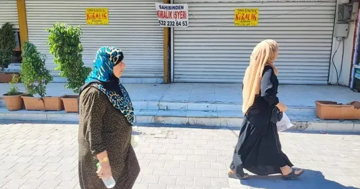 Dükkanları bir bir kapatıp gidiyorlar! Kentte Suriyeli sayısı 190 binlere kadar düştü