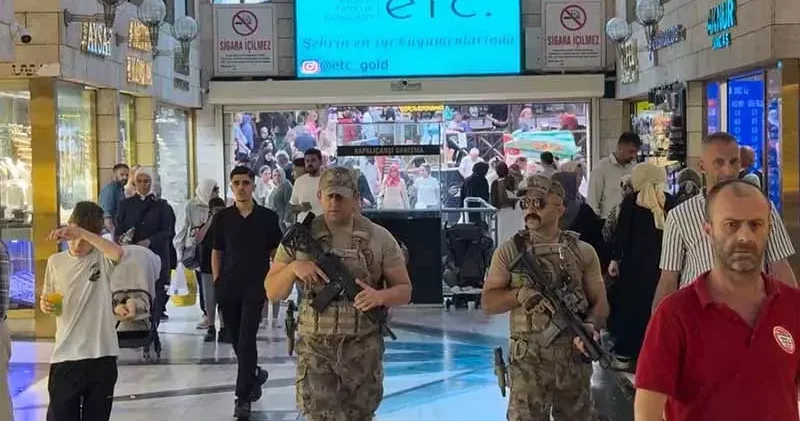 Kuyumcuyu tehdit edip, 10 milyon avro haraç istediler