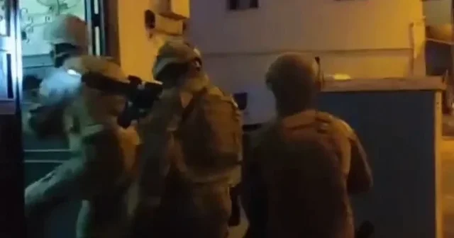 TEM ekiplerinden DEAŞ üyelerinin bulunduğu evlere nokta operasyon: 14 kişi gözaltında VİDEO İZLE