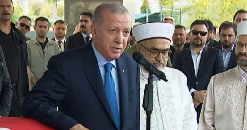 Cumhurbaşkanı Recep Tayyip Erdoğan dan başdanışmanı Hamdi Kılıç a veda Son dakika haberleri