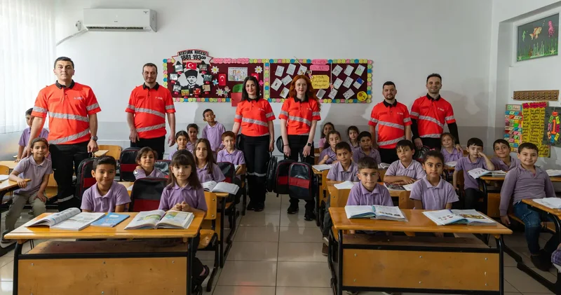 THY’nin uçak koltukları okul çantasına dönüştü; depremzede çocuklara dağıtıldı