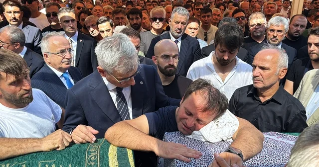 Bakan Memişoğlu, Samsun daki kazada ölen anne ile oğlunun cenaze törenine katıldı Samsun Haberleri