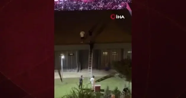 Mersin’de güvenlikler, konseri kaçak izleyen genci çatıdan attı
