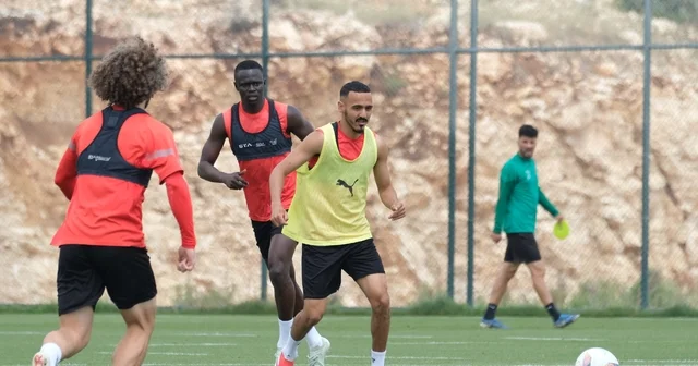 Hatayspor, Adana Demirspor ile oynayacağı maçın hazırlıklarını sürdürdü Mersin Haberleri