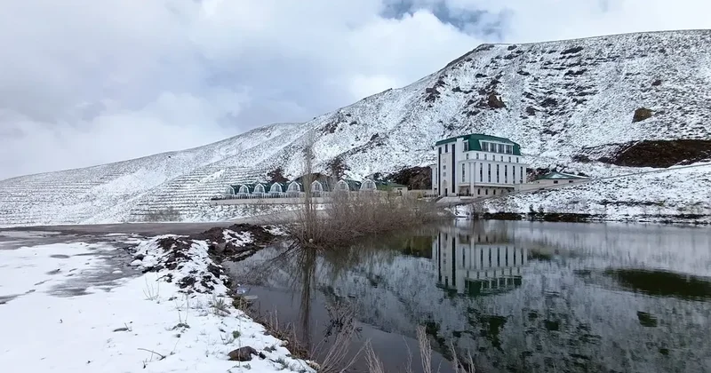 Mayısın ortasında lapa lapa kar yağdı Sözcü Gazetesi