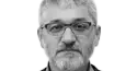 Robotik ezberciler, ikircikli demokratlar