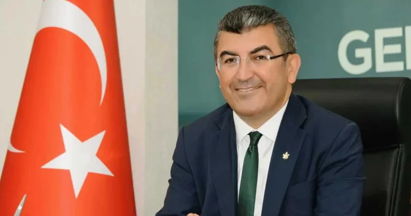 Gelecek Partisi nde dikkat çeken istifa: O isim AKP ye geçecek!