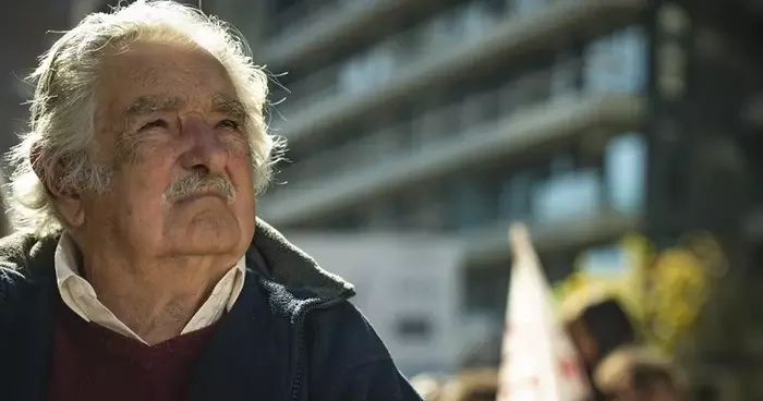 Jose Mujica, hayatını kaybetti! Dünyanın en fakir devlet başkanı başkanı olarak biliniyorduı
