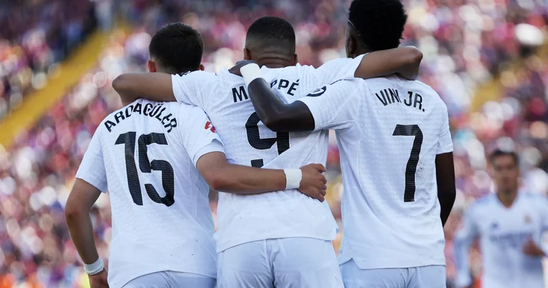 Vİnicius Jr. ın menajeri Real Madrid den dünyaları istedi