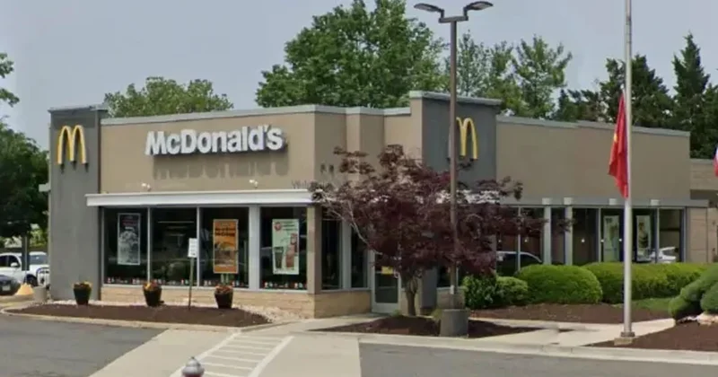 21 yaşından küçükler McDonald s şubesine giremeyecek Sözcü Gazetesi