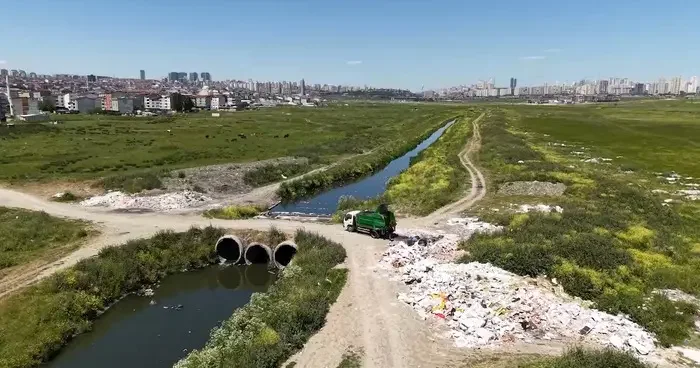 İstanbul Avcılar’da kaçak moloz dökümüne dronlu takip