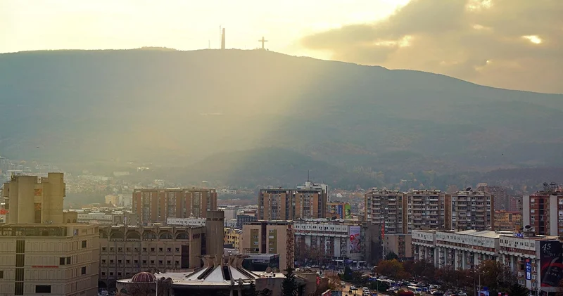 Avrupa nın en kirli havasına sahip kenti! Son dönemde Türkler akın ediyordu