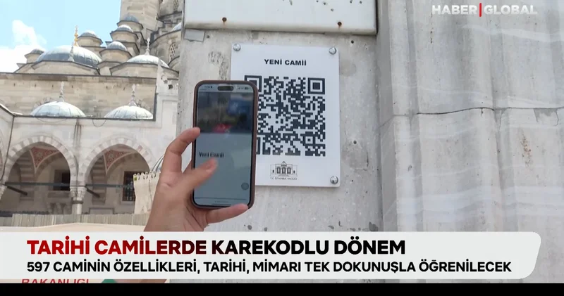 Tarihi camilerde karekodlu dönem