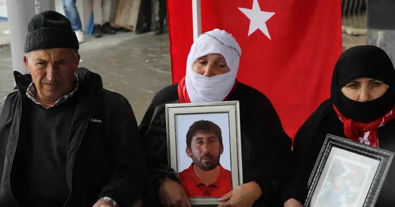 Evlatlarına kavuşmak isteyen aileler mutlu: İki gecedir sevinçten uyuyamıyoruz