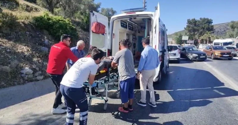 Aydın da direksiyon başında fenalaşan sürücü, ters şeride girip 3 araca çarptı