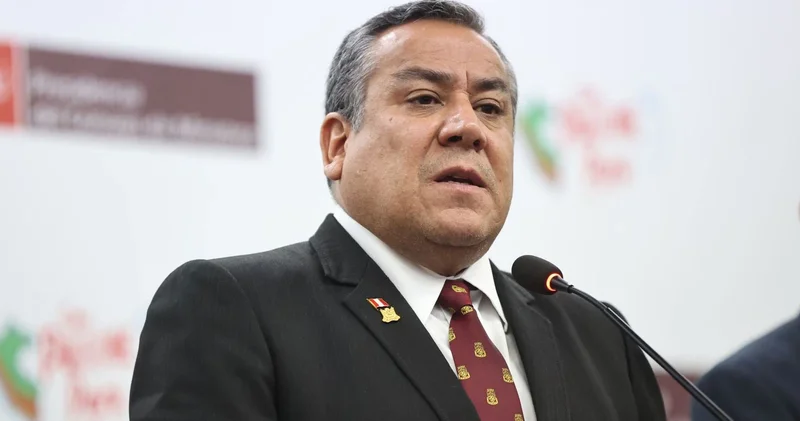 Peru Başbakanı Adrianzen, görevinden istifa etti