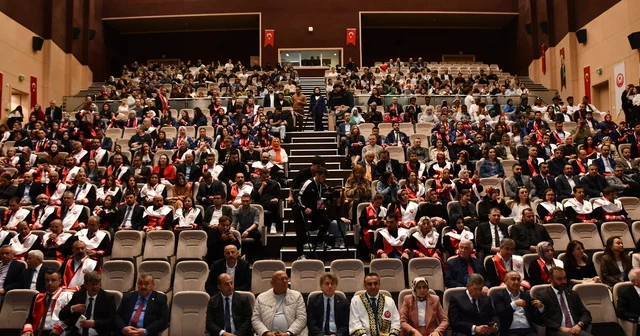 Gümüşhane Üniversitesinde mezuniyet töreni düzenlendi Gümüşhane Haberleri