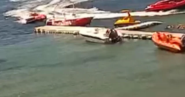Bodrum da turistlerin çekildiği deniz yatağının iskeledeki tekneye çarpması kamerada; 3 yaralı Muğla Haberleri