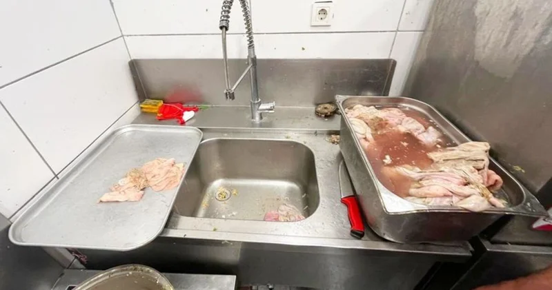 Mide bulandıran görüntüler! Bozulmuş meze, et... Son dakika haberleri
