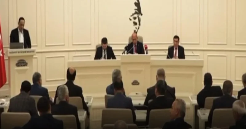 “İmamoğlu” deyince mikrofonu kapattılar: Belediye Meclisi’nde konuşma krizi Sözcü Gazetesi