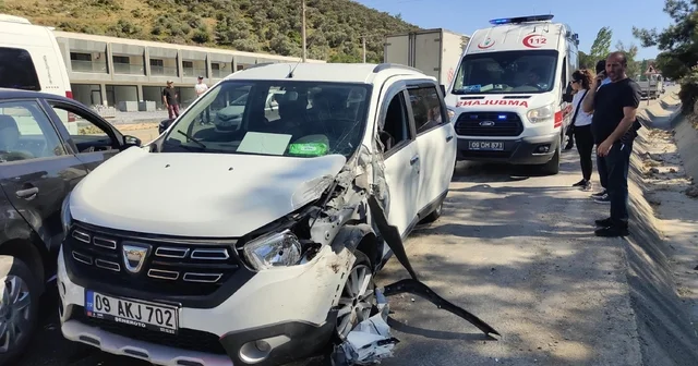Sürücü direksiyon başında rahatsızlandı, otomobil 3 araca çarparak durabildi: 1 yaralı Aydın Haberleri