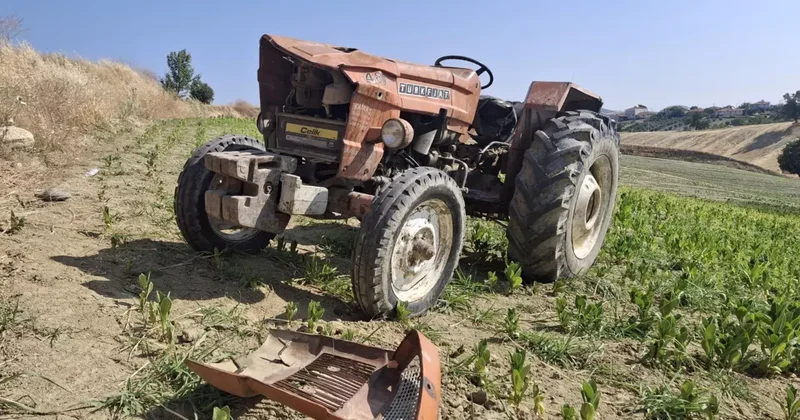 Manisa da feci ölüm: Traktör tarlaya uçtu!
