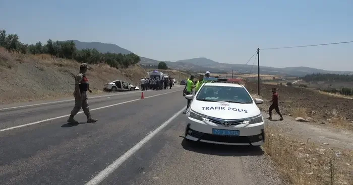 Kilis Hatay yolunda çift taraflı kaza: 8 yaralı