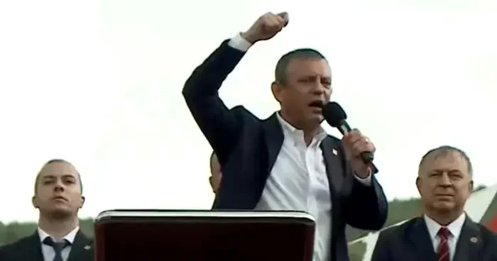 CHP lideri Özgür Özel den asgari ücret açıklaması: Ara zam hakkımızı söke söke alırız