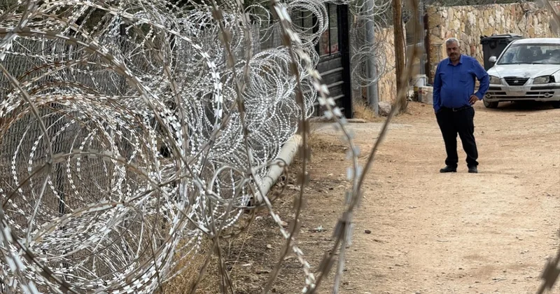 İsrail’in askeri kısıtlamaları işgal altındaki Batı Şeria’da hayatı felç etti