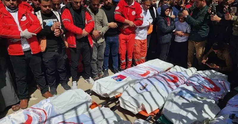 İsrail askerleri Gazze de yardım merkezine ateş açtı: 15 kişi öldü
