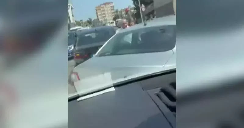 Ataşehir de karı koca trafikte tartıştığı sürücüye saldırdı; kaçmaya çalışan sürücü kaza yaptı