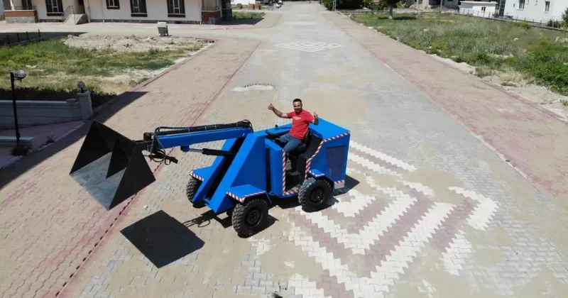Kendi imkanlarıyla iş makinesi yaptı