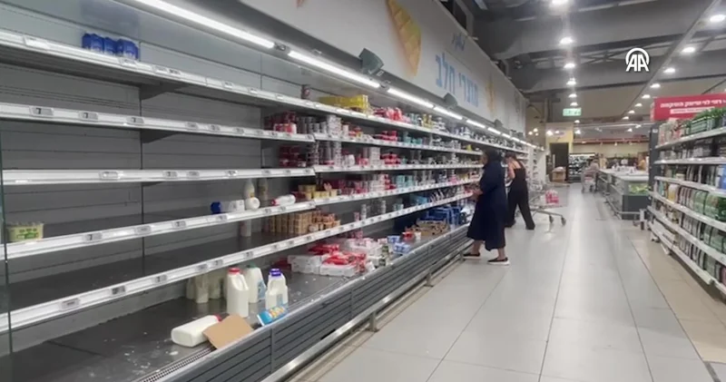 İsrailliler füze yağmuruna karşı marketlere akın etti