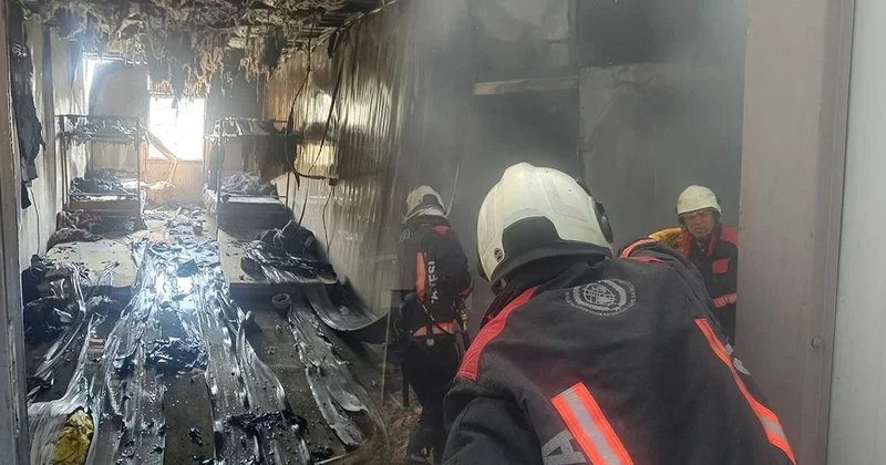 TOKİ Şantiyesinde yangın! 8 konteyner kullanılmaz hale geldi Sözcü Gazetesi
