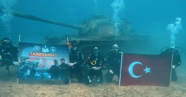 Jandarma, Saros ta batık tanka dalış yaparak kuruluş yıl dönümünü kutladı Edirne Haberleri